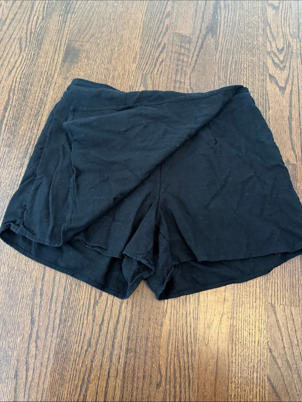 Women’s Black High-Waist Skort